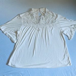Cute white lace turtleneck t-shirt